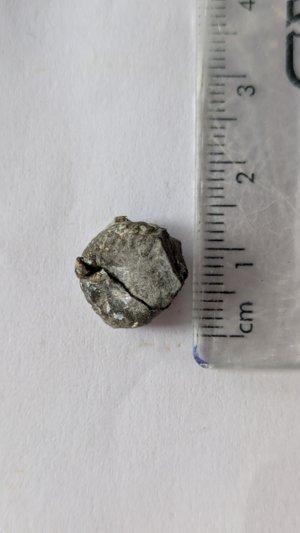 Measurement ~1cm